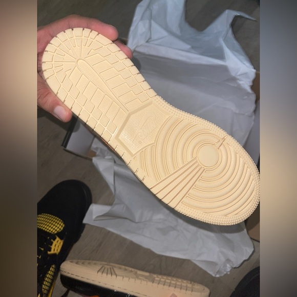 Air Jordan1 shattered backboard 3.0 size 6.5y DS og all - Picture 2 of 6